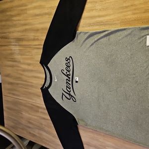 Authentic Nike Dri-Fit Yankees Raglan top